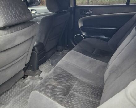 Сірий Шевроле Каптіва, об'ємом двигуна 2 л та пробігом 180 тис. км за 4100 $, фото 6 на Automoto.ua