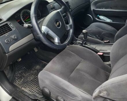 Сірий Шевроле Каптіва, об'ємом двигуна 2 л та пробігом 180 тис. км за 4100 $, фото 7 на Automoto.ua