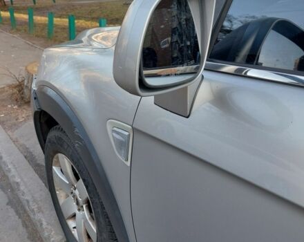 Серый Шевроле Каптива, объемом двигателя 2.4 л и пробегом 280 тыс. км за 6750 $, фото 7 на Automoto.ua