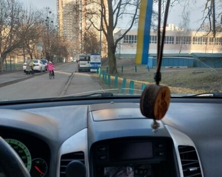 Серый Шевроле Каптива, объемом двигателя 2.4 л и пробегом 280 тыс. км за 6750 $, фото 14 на Automoto.ua