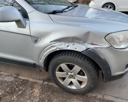 Серый Шевроле Каптива, объемом двигателя 2.4 л и пробегом 280 тыс. км за 6750 $, фото 10 на Automoto.ua