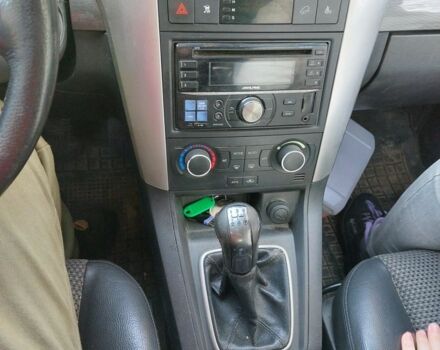 Серый Шевроле Каптива, объемом двигателя 2.4 л и пробегом 280 тыс. км за 6750 $, фото 13 на Automoto.ua