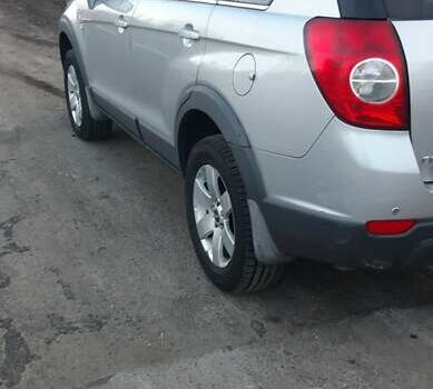 Сірий Шевроле Каптіва, об'ємом двигуна 2.4 л та пробігом 246 тис. км за 7900 $, фото 6 на Automoto.ua