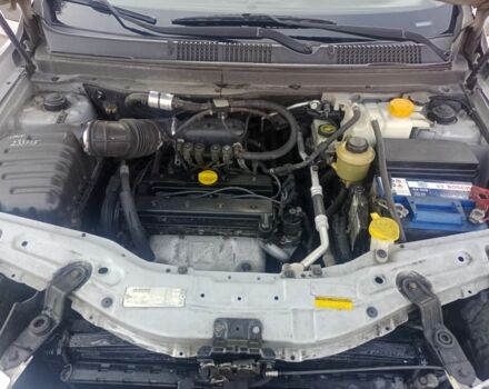 Сірий Шевроле Каптіва, об'ємом двигуна 2.4 л та пробігом 269 тис. км за 4000 $, фото 12 на Automoto.ua