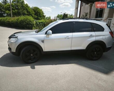 Серый Шевроле Каптива, объемом двигателя 2.4 л и пробегом 324 тыс. км за 6350 $, фото 1 на Automoto.ua