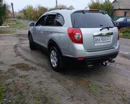 Серый Шевроле Каптива, объемом двигателя 1.99 л и пробегом 360 тыс. км за 9200 $, фото 4 на Automoto.ua