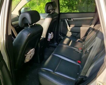 Сірий Шевроле Каптіва, об'ємом двигуна 2.41 л та пробігом 237 тис. км за 7800 $, фото 17 на Automoto.ua