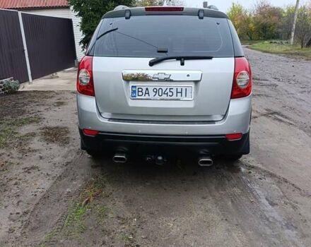 Серый Шевроле Каптива, объемом двигателя 1.99 л и пробегом 360 тыс. км за 9200 $, фото 3 на Automoto.ua