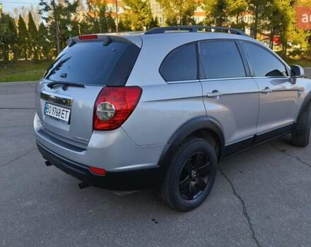 Серый Шевроле Каптива, объемом двигателя 2.4 л и пробегом 324 тыс. км за 6350 $, фото 4 на Automoto.ua