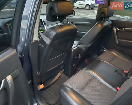 Серый Шевроле Каптива, объемом двигателя 2 л и пробегом 160 тыс. км за 8300 $, фото 9 на Automoto.ua