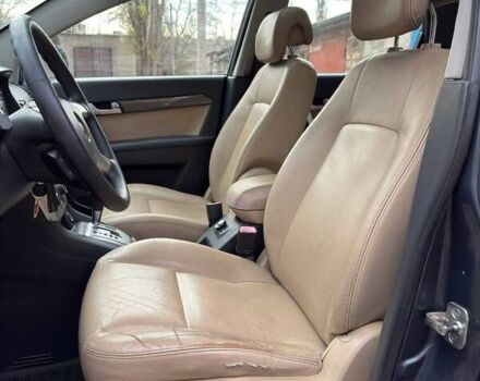 Серый Шевроле Каптива, объемом двигателя 1.99 л и пробегом 300 тыс. км за 6999 $, фото 8 на Automoto.ua