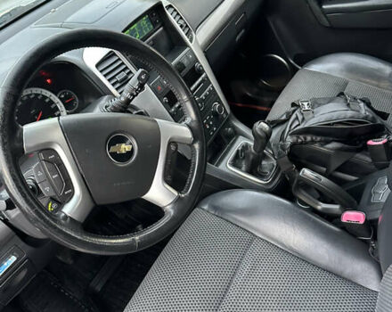 Серый Шевроле Каптива, объемом двигателя 2.41 л и пробегом 230 тыс. км за 7500 $, фото 10 на Automoto.ua