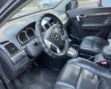 Сірий Шевроле Каптіва, об'ємом двигуна 2.4 л та пробігом 233 тис. км за 8000 $, фото 7 на Automoto.ua