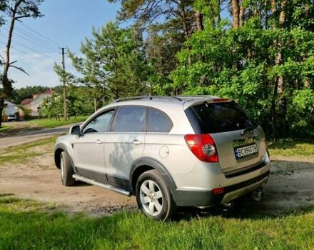 Сірий Шевроле Каптіва, об'ємом двигуна 2.41 л та пробігом 237 тис. км за 7800 $, фото 5 на Automoto.ua