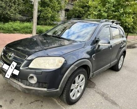 Сірий Шевроле Каптіва, об'ємом двигуна 2.4 л та пробігом 233 тис. км за 8000 $, фото 8 на Automoto.ua