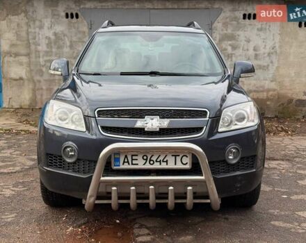 Серый Шевроле Каптива, объемом двигателя 1.99 л и пробегом 300 тыс. км за 6999 $, фото 1 на Automoto.ua