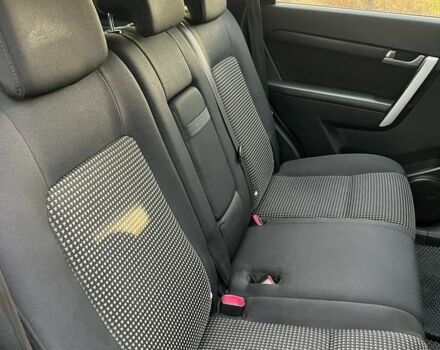 Серый Шевроле Каптива, объемом двигателя 2 л и пробегом 260 тыс. км за 7000 $, фото 16 на Automoto.ua