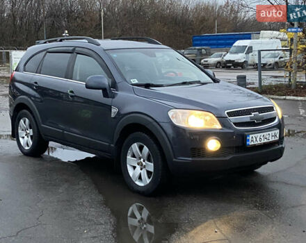 Серый Шевроле Каптива, объемом двигателя 2 л и пробегом 160 тыс. км за 8300 $, фото 2 на Automoto.ua