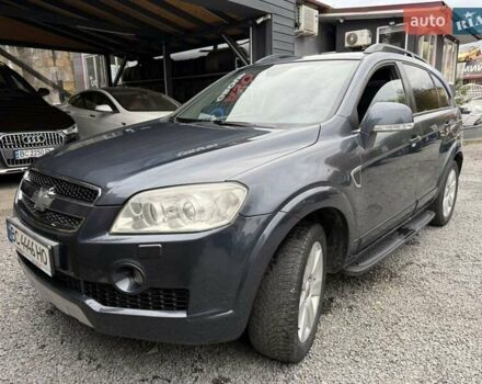 Серый Шевроле Каптива, объемом двигателя 2 л и пробегом 210 тыс. км за 6600 $, фото 3 на Automoto.ua