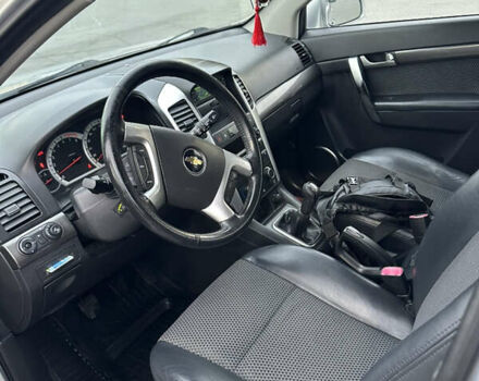 Серый Шевроле Каптива, объемом двигателя 2.41 л и пробегом 230 тыс. км за 7500 $, фото 15 на Automoto.ua