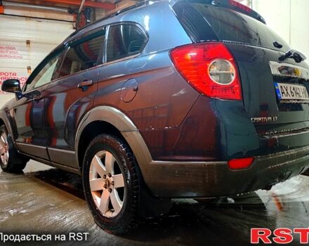 Сірий Шевроле Каптіва, об'ємом двигуна 2 л та пробігом 163 тис. км за 6500 $, фото 5 на Automoto.ua