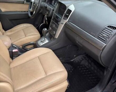 Серый Шевроле Каптива, объемом двигателя 1.99 л и пробегом 300 тыс. км за 6999 $, фото 10 на Automoto.ua