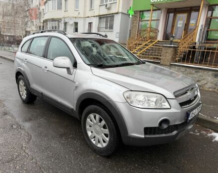 Сірий Шевроле Каптіва, об'ємом двигуна 2.4 л та пробігом 158 тис. км за 2300 $, фото 2 на Automoto.ua