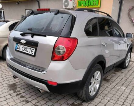 Серый Шевроле Каптива, объемом двигателя 3.2 л и пробегом 245 тыс. км за 5700 $, фото 2 на Automoto.ua