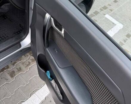 Серый Шевроле Каптива, объемом двигателя 2.4 л и пробегом 281 тыс. км за 7200 $, фото 18 на Automoto.ua