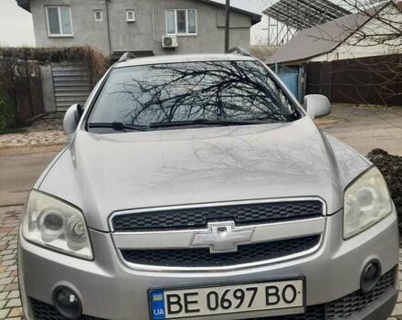 Серый Шевроле Каптива, объемом двигателя 2.4 л и пробегом 152 тыс. км за 7600 $, фото 4 на Automoto.ua