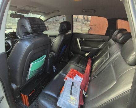 Серый Шевроле Каптива, объемом двигателя 2.4 л и пробегом 175 тыс. км за 7700 $, фото 6 на Automoto.ua