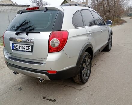 Серый Шевроле Каптива, объемом двигателя 2 л и пробегом 315 тыс. км за 7600 $, фото 2 на Automoto.ua