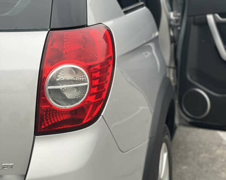 Серый Шевроле Каптива, объемом двигателя 2.4 л и пробегом 188 тыс. км за 8760 $, фото 18 на Automoto.ua