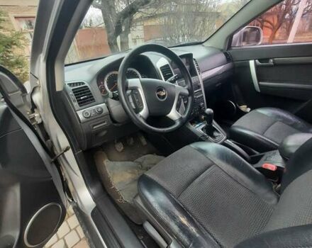 Серый Шевроле Каптива, объемом двигателя 2.4 л и пробегом 152 тыс. км за 7600 $, фото 5 на Automoto.ua