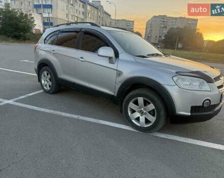 Серый Шевроле Каптива, объемом двигателя 2.41 л и пробегом 330 тыс. км за 6400 $, фото 12 на Automoto.ua