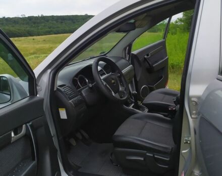 Сірий Шевроле Каптіва, об'ємом двигуна 2 л та пробігом 310 тис. км за 6700 $, фото 6 на Automoto.ua