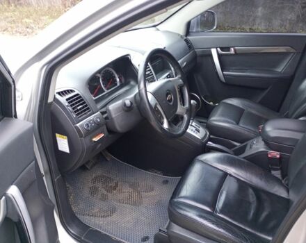 Серый Шевроле Каптива, объемом двигателя 2 л и пробегом 315 тыс. км за 7600 $, фото 4 на Automoto.ua