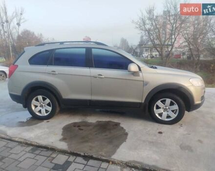 Серый Шевроле Каптива, объемом двигателя 2.41 л и пробегом 204 тыс. км за 6500 $, фото 1 на Automoto.ua