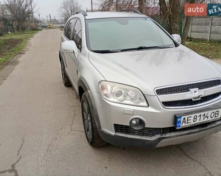 Серый Шевроле Каптива, объемом двигателя 2 л и пробегом 315 тыс. км за 7600 $, фото 1 на Automoto.ua