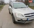 Серый Шевроле Каптива, объемом двигателя 2 л и пробегом 315 тыс. км за 7600 $, фото 1 на Automoto.ua