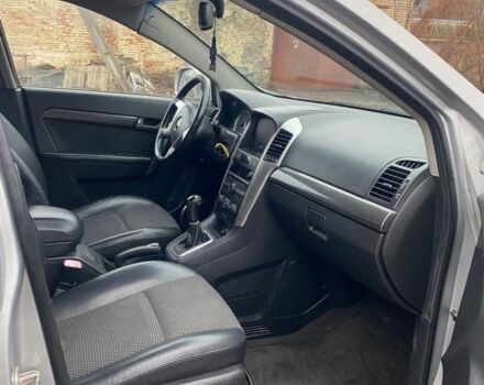 Серый Шевроле Каптива, объемом двигателя 2 л и пробегом 238 тыс. км за 4300 $, фото 4 на Automoto.ua