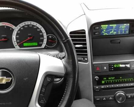 Серый Шевроле Каптива, объемом двигателя 2 л и пробегом 259 тыс. км за 7000 $, фото 20 на Automoto.ua