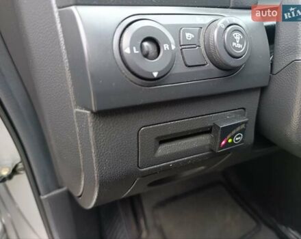 Серый Шевроле Каптива, объемом двигателя 2.4 л и пробегом 240 тыс. км за 6800 $, фото 21 на Automoto.ua