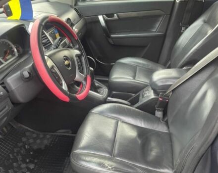 Серый Шевроле Каптива, объемом двигателя 0 л и пробегом 300 тыс. км за 4800 $, фото 12 на Automoto.ua