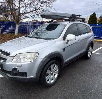 Сірий Шевроле Каптіва, об'ємом двигуна 2.41 л та пробігом 240 тис. км за 6700 $, фото 1 на Automoto.ua