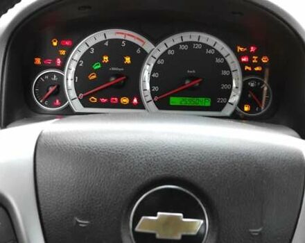 Серый Шевроле Каптива, объемом двигателя 2 л и пробегом 259 тыс. км за 7000 $, фото 19 на Automoto.ua