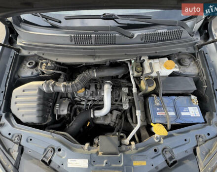 Шевроле Каптива 2007 в Киеве на Automoto.ua Серый Шевроле Каптива, объемом двигателя 1.99 л и пробегом 248 тыс. км за 7500 $, фото 33 на Automoto.ua