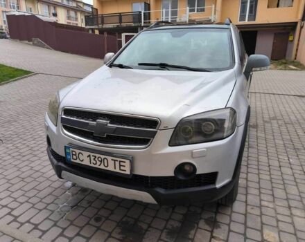 Серый Шевроле Каптива, объемом двигателя 3.2 л и пробегом 245 тыс. км за 5700 $, фото 3 на Automoto.ua