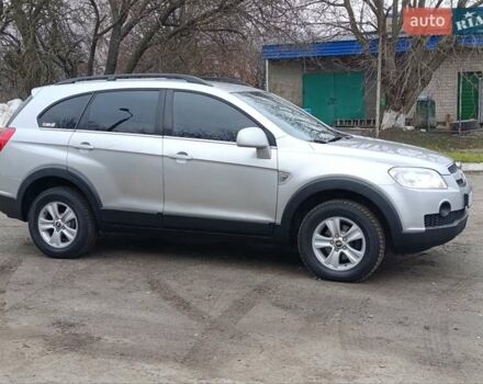 Серый Шевроле Каптива, объемом двигателя 2.4 л и пробегом 240 тыс. км за 6800 $, фото 8 на Automoto.ua