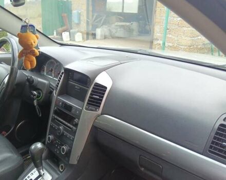 Серый Шевроле Каптива, объемом двигателя 1.99 л и пробегом 223 тыс. км за 8500 $, фото 4 на Automoto.ua